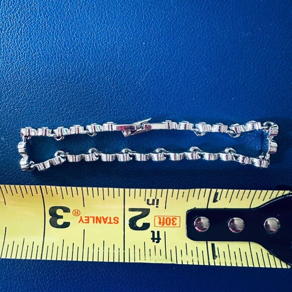 7" Vintage Swarovski Tennis Bracelet. Sparkly Austrian Bezel Set Crystals. - Picture 5 of 5